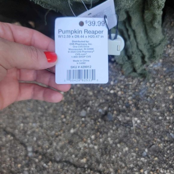 Pumpkin Reaper 18" Electronic Halloween Greeter - Speaks Moves & Lights Up - NWT - Picture 11 of 14